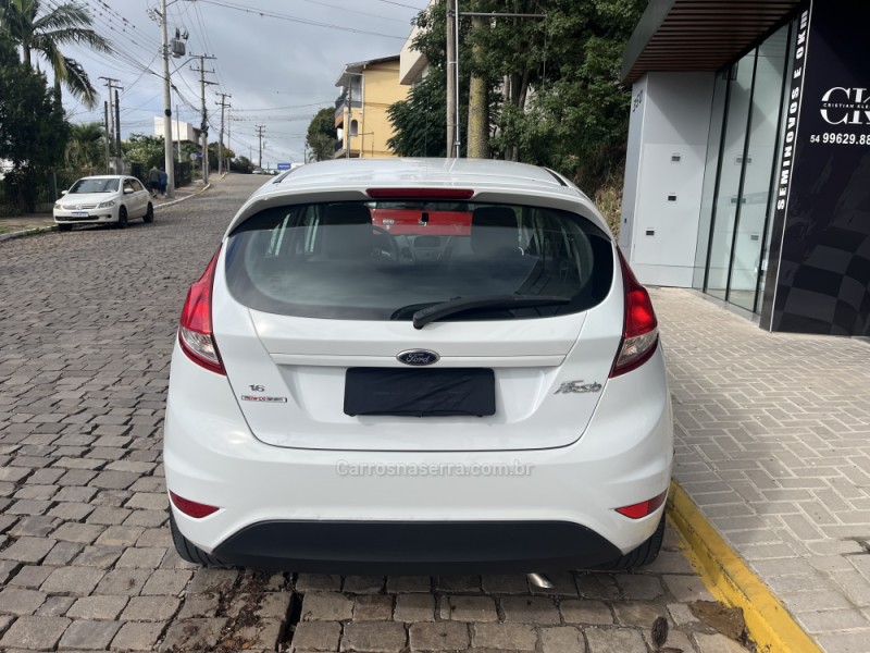 FIESTA 1.6 SE HATCH 16V FLEX 4P AUTOMÁTICO - 2014 - VERANóPOLIS