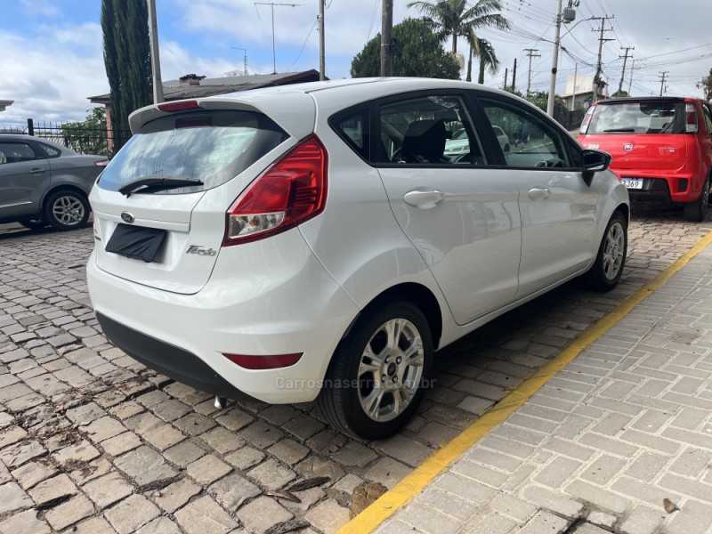 FIESTA 1.6 SE HATCH 16V FLEX 4P AUTOMÁTICO - 2014 - VERANóPOLIS