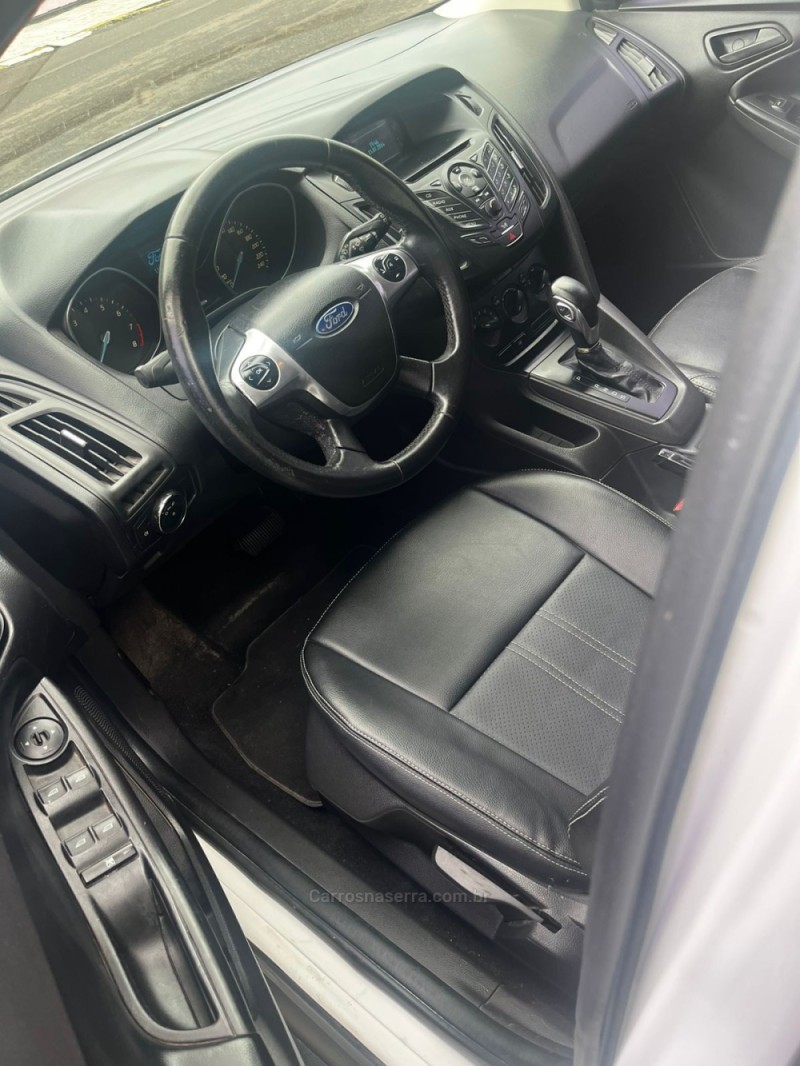 FOCUS 1.6 S 16V FLEX 4P AUTOMÁTICO - 2015 - CARLOS BARBOSA