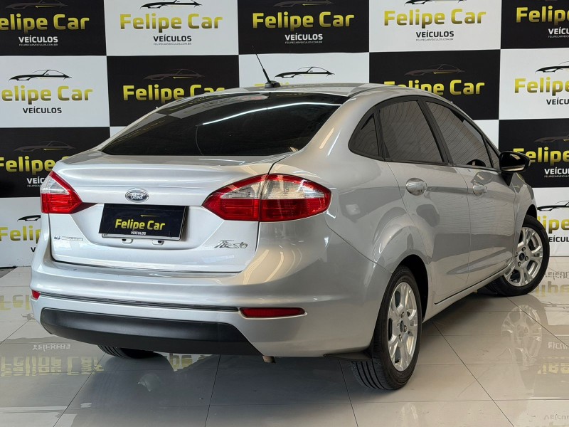 FIESTA 1.6 SE SEDAN 16V FLEX 4P AUTO - 2015 - CAXIAS DO SUL