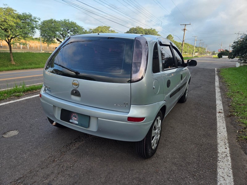 CORSA 1.4 MPFI MAXX 8V FLEX 4P MANUAL - 2011 - VENâNCIO AIRES
