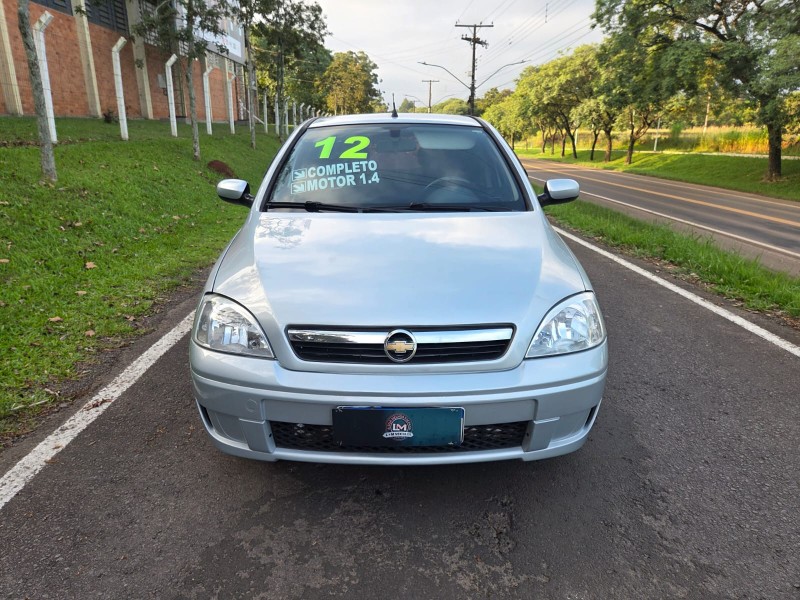 CORSA 1.4 MPFI MAXX 8V FLEX 4P MANUAL - 2011 - VENâNCIO AIRES