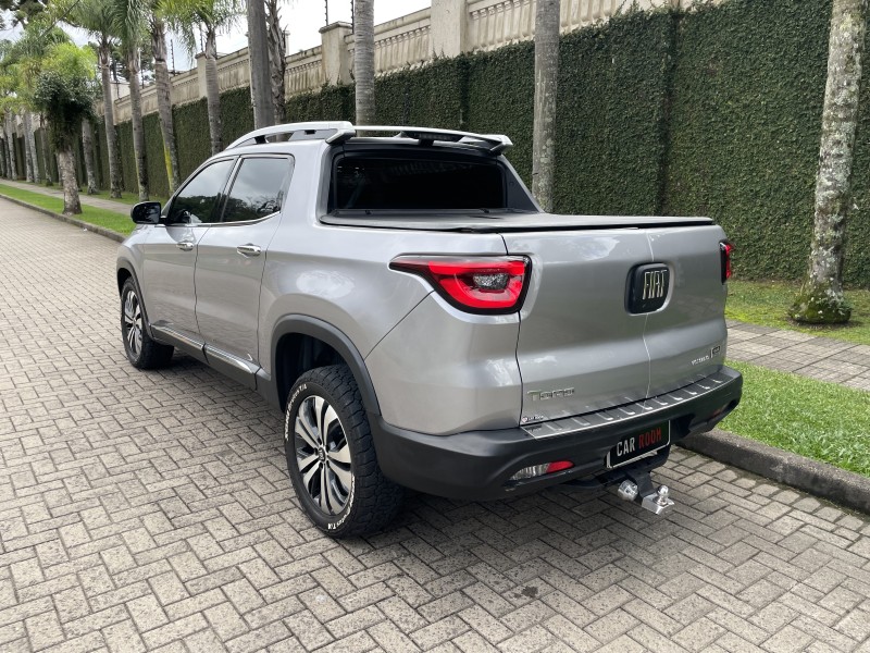 TORO 2.0 16V TURBO DIESEL VOLCANO AT9 4X4 AUTOMÁTICO - 2022 - CAXIAS DO SUL