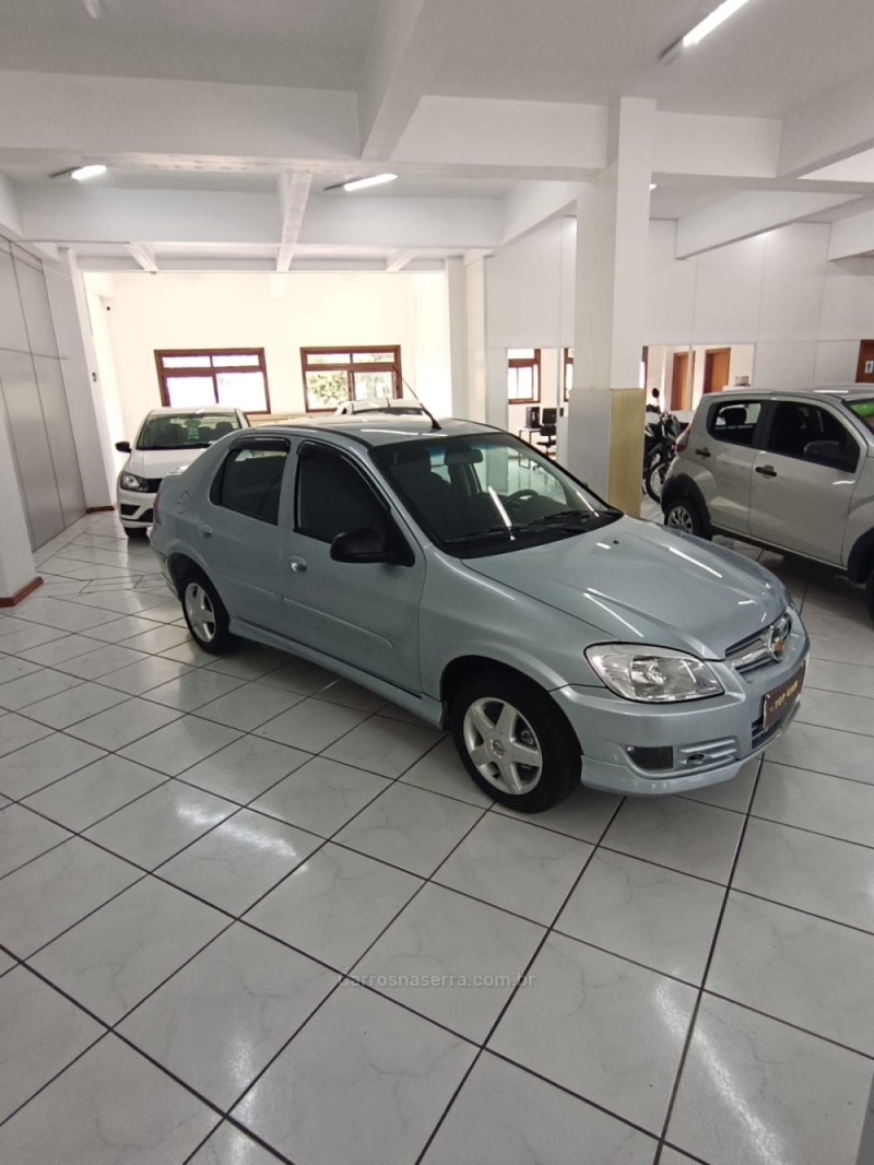 PRISMA 1.0 MPFI VHCE MAXX 8V FLEX 4P MANUAL - 2010 - NOVA PETRóPOLIS