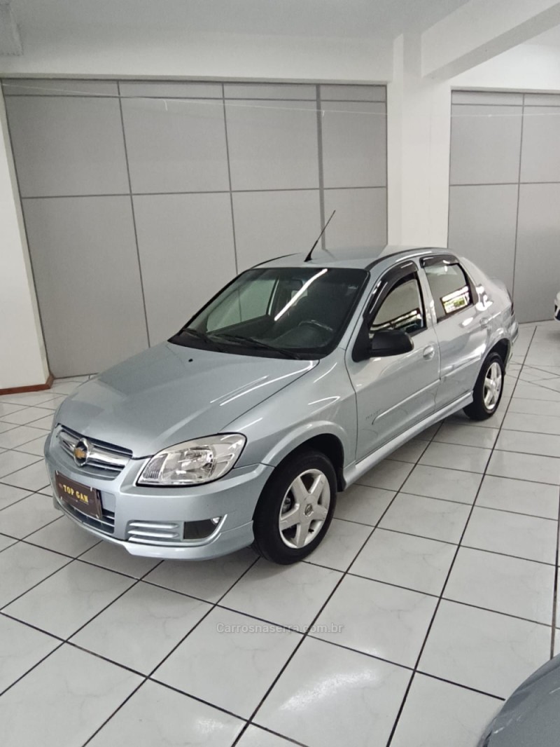 PRISMA 1.0 MPFI VHCE MAXX 8V FLEX 4P MANUAL - 2010 - NOVA PETRóPOLIS