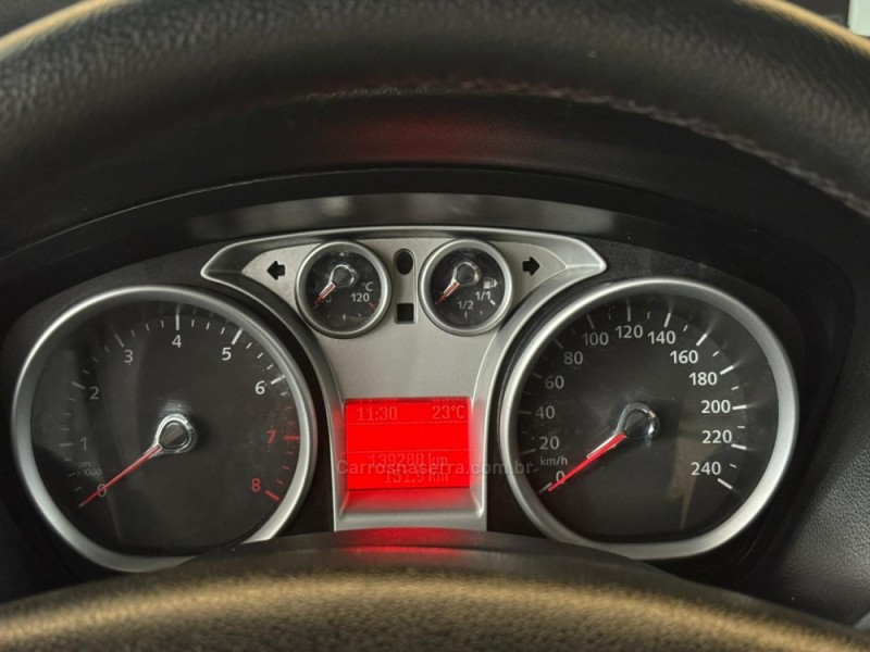 FOCUS 1.6 SE PLUS 16V FLEX 4P MANUAL - 2011 - NOVO HAMBURGO