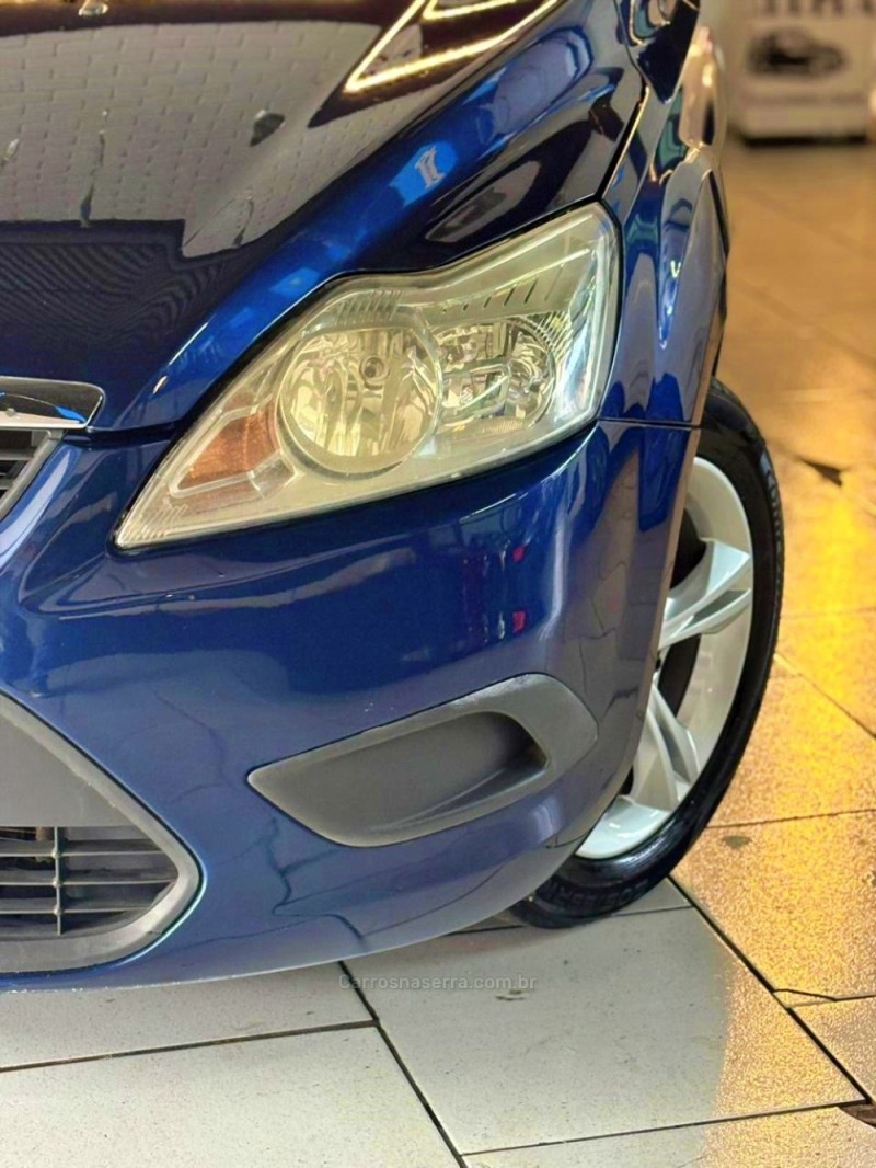 FOCUS 1.6 SE PLUS 16V FLEX 4P MANUAL - 2011 - NOVO HAMBURGO