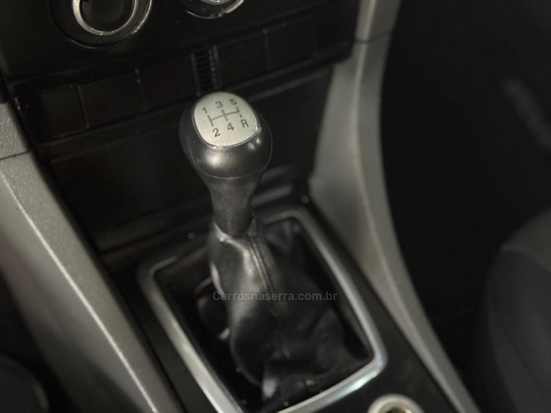 FOCUS 1.6 SE PLUS 16V FLEX 4P MANUAL - 2011 - NOVO HAMBURGO