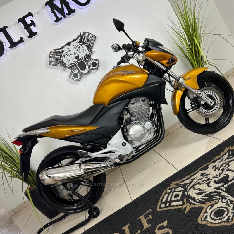 CB 300R  - 2010 - CAXIAS DO SUL
