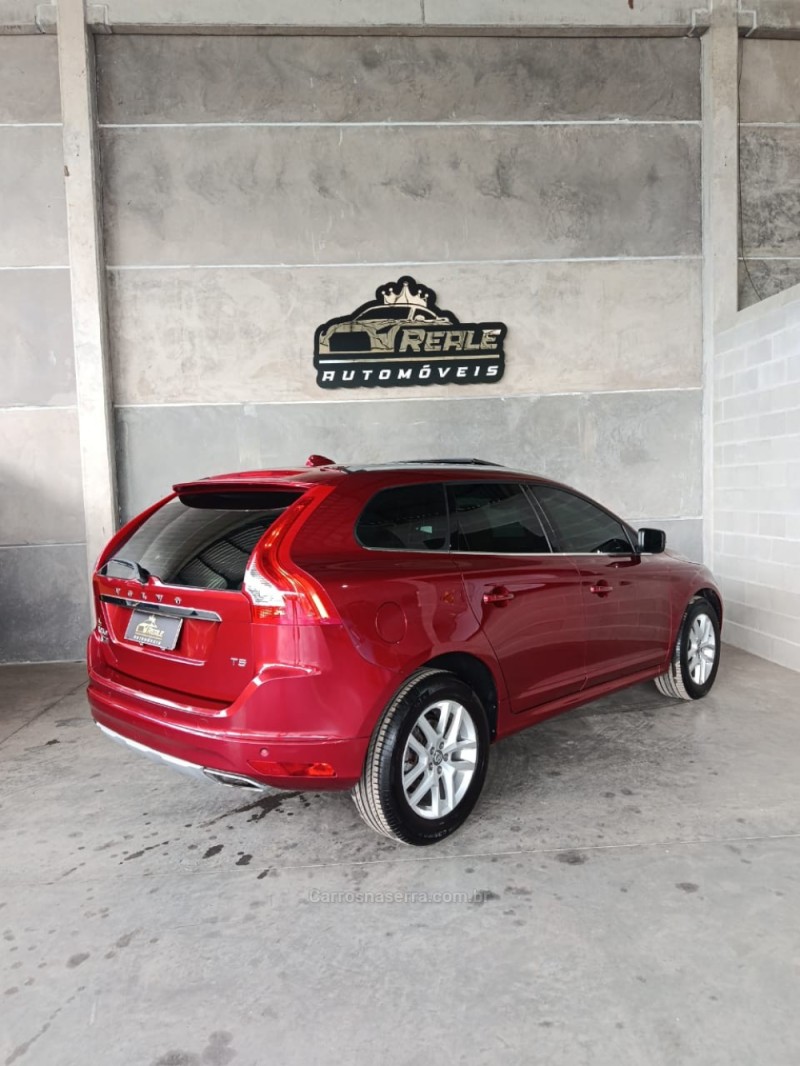 XC60 2.0 T5 MOMENTUM GASOLINA 4P AUTOMÁTICO - 2017 - VALE REAL