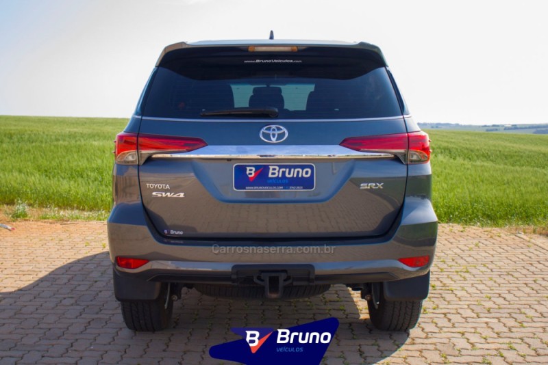 HILUX SW4 2.8 SRX 4X4 16V TURBO INTERCOOLER DIESEL 4P AUTOMÁTICO - 2017 - PALMEIRA DAS MISSõES