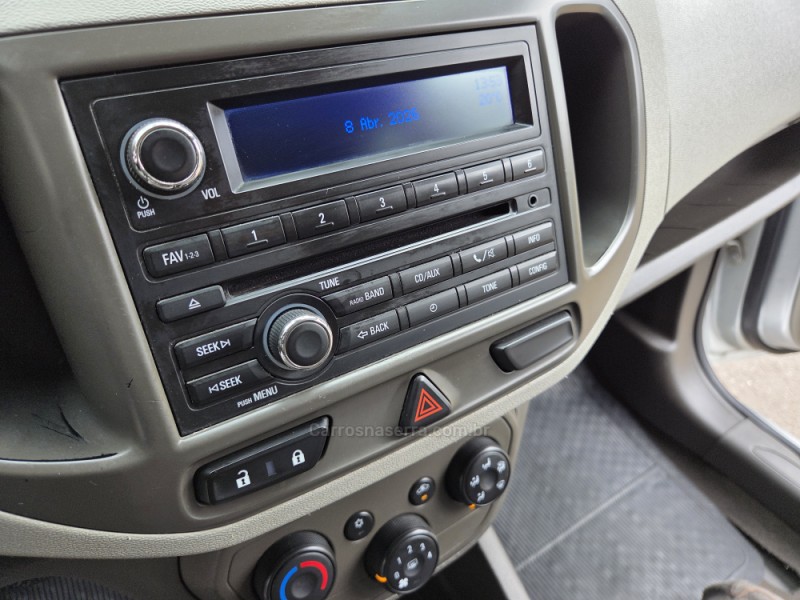 SPIN 1.8 LT 8V FLEX 4P MANUAL - 2014 - PICADA CAFé