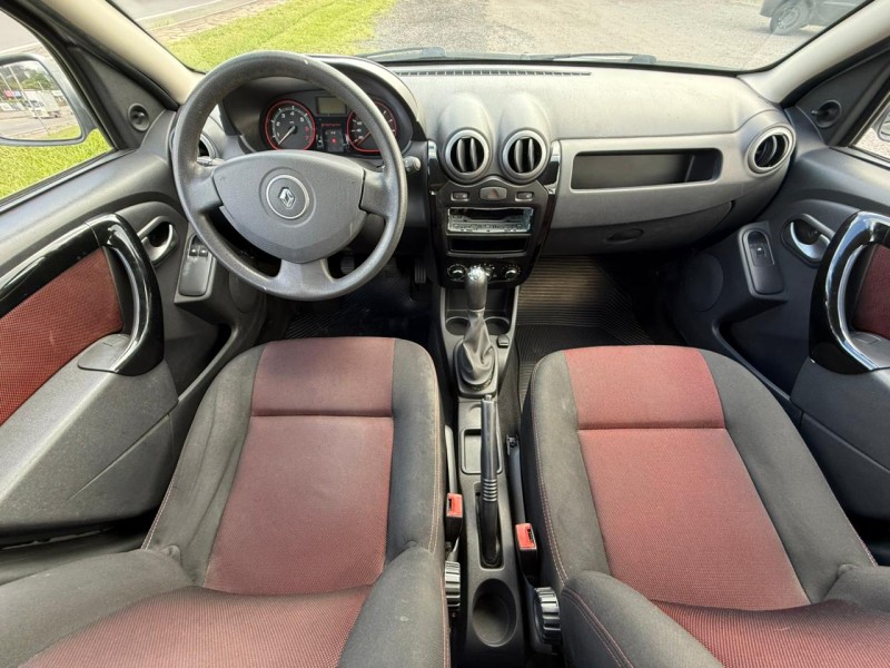 SANDERO 1.6 STEPWAY 8V FLEX 4P MANUAL - 2013 - FARROUPILHA