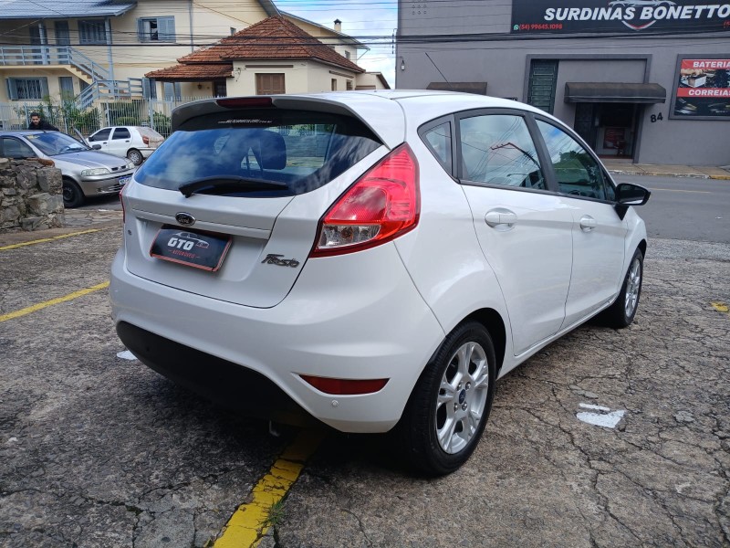FIESTA 1.6 SE HATCH 16V FLEX 4P MANUAL - 2014 - FARROUPILHA