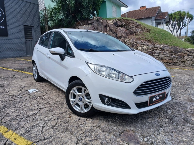 FIESTA 1.6 SE HATCH 16V FLEX 4P MANUAL - 2014 - FARROUPILHA