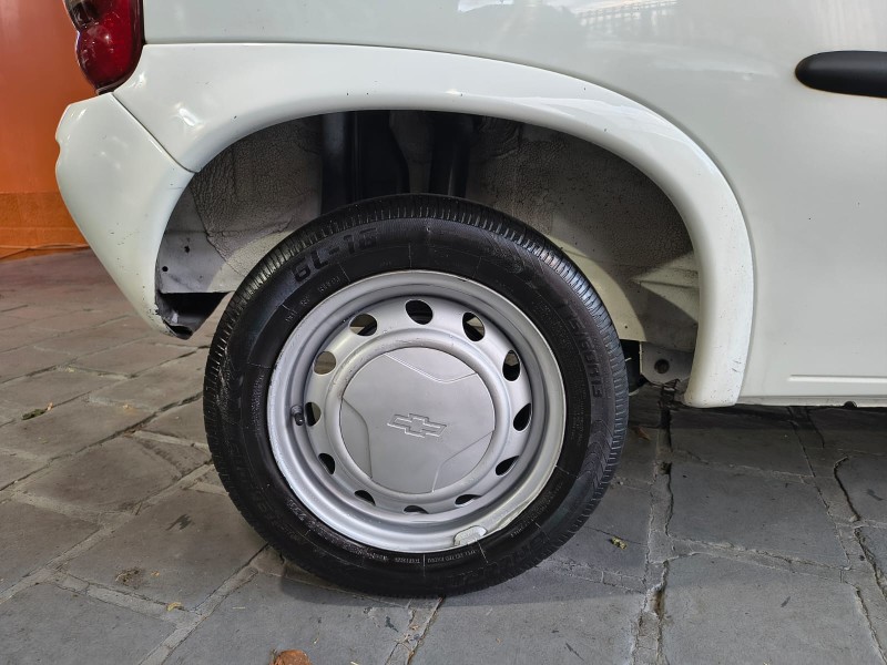 CORSA 1.0 MPF WIND 8V GASOLINA 2P MANUAL - 2000 - CAXIAS DO SUL