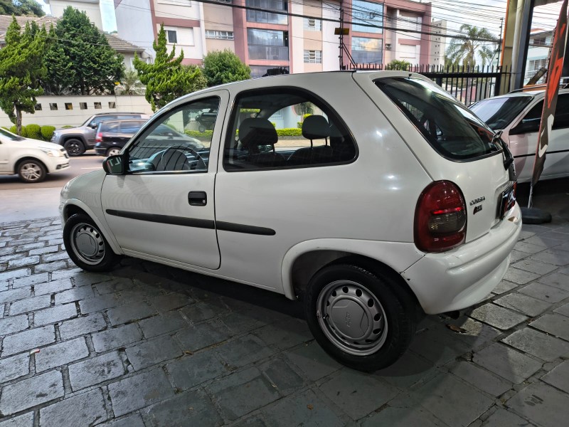 CORSA 1.0 MPF WIND 8V GASOLINA 2P MANUAL - 2000 - CAXIAS DO SUL