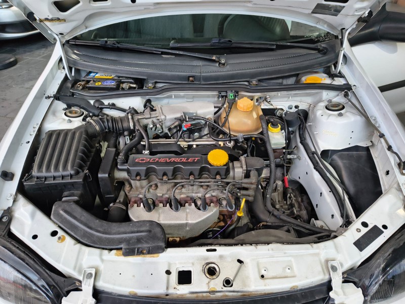 CORSA 1.0 MPF WIND 8V GASOLINA 2P MANUAL - 2000 - CAXIAS DO SUL