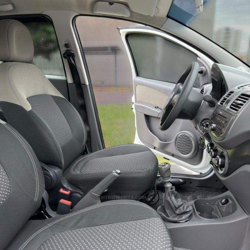 GRAND SIENA 1.6 MPI ESSENCE 16V FLEX 4P MANUAL - 2016 - NOVO HAMBURGO