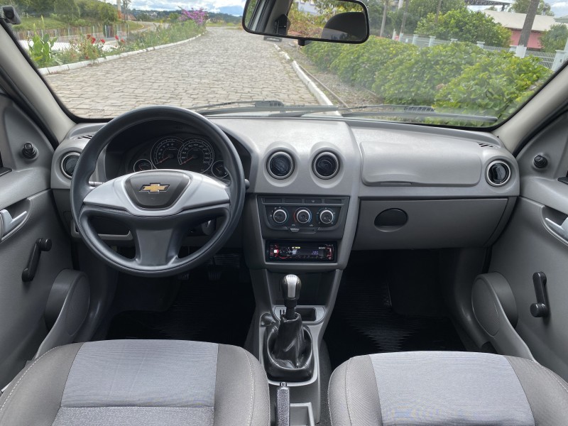 PRISMA 1.4 MPFI LT 8V FLEX 4P MANUAL - 2012 - CARLOS BARBOSA