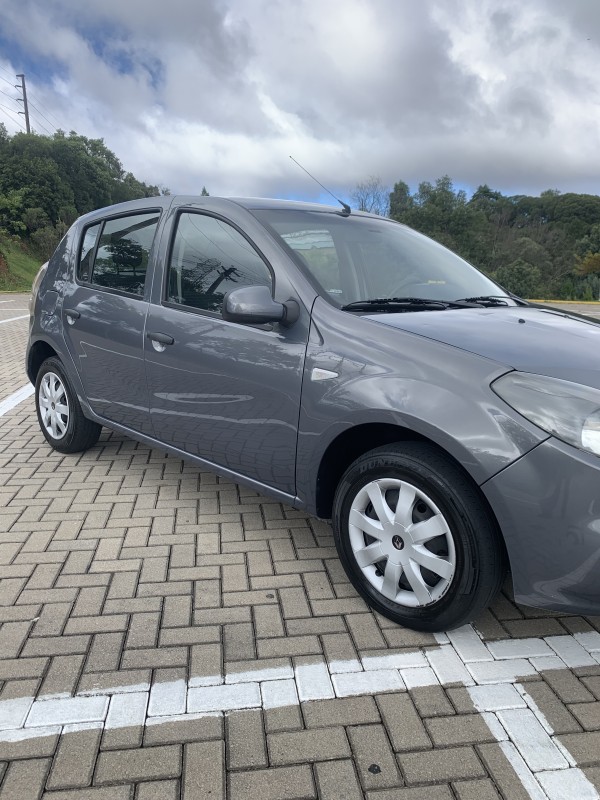 SANDERO 1.6 EXPRESSION 8V FLEX 4P MANUAL - 2014 - CAXIAS DO SUL