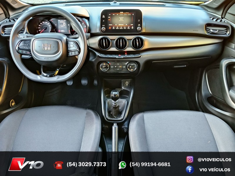 CRONOS 1.3 FIREFLY DRIVE S-DESIGN FLEX 4P MANUAL - 2023 - CAXIAS DO SUL