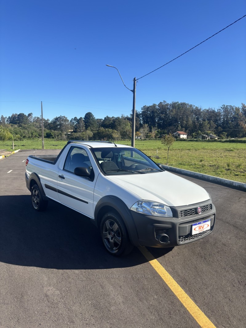 STRADA 1.4 MPI WORKING CS 8V FLEX 2P MANUAL - 2019 - CARLOS BARBOSA