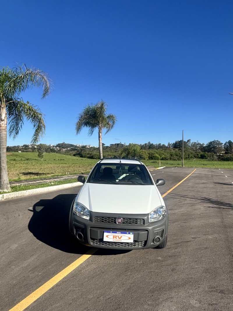 STRADA 1.4 MPI WORKING CS 8V FLEX 2P MANUAL - 2019 - CARLOS BARBOSA