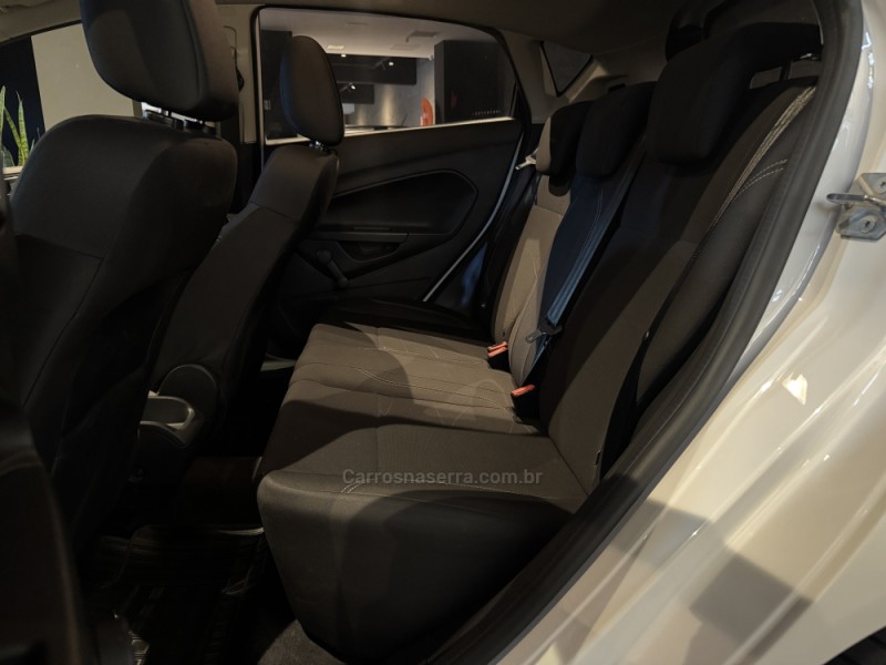 FIESTA 1.6 SE HATCH 16V FLEX 4P MANUAL - 2017 - FARROUPILHA