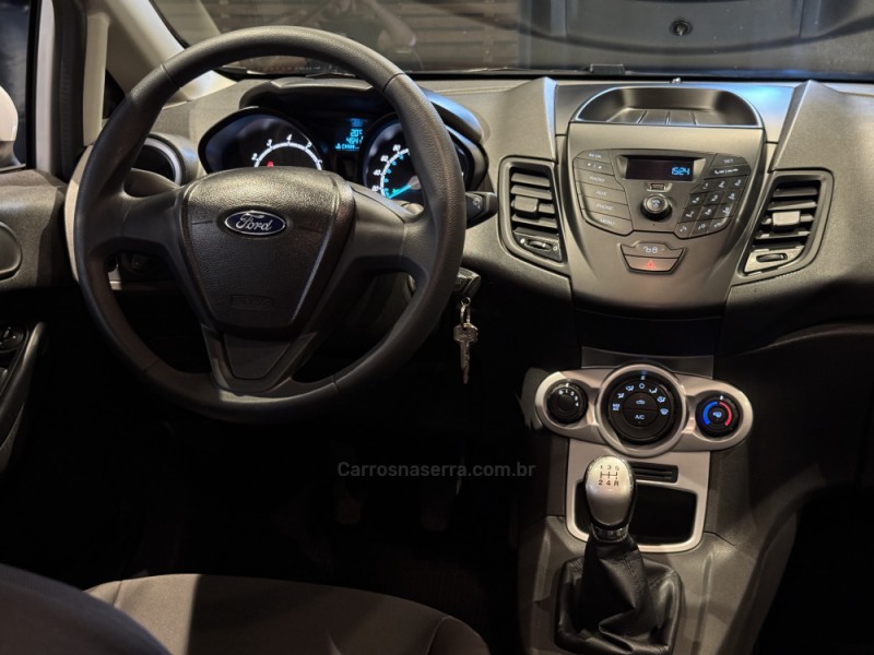 FIESTA 1.6 SE HATCH 16V FLEX 4P MANUAL - 2017 - FARROUPILHA
