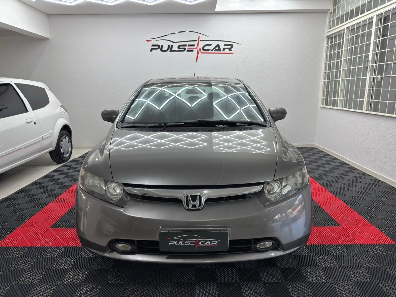 CIVIC 1.8 LXS 16V GASOLINA 4P MANUAL - 2007 - CAXIAS DO SUL