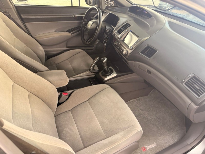 CIVIC 1.8 LXS 16V FLEX 4P MANUAL - 2008 - CANELA