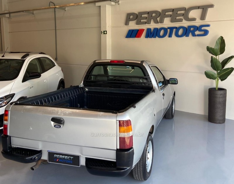 COURIER 1.6 L 8V FLEX MANUAL - 2013 - BENTO GONçALVES