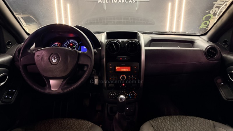 DUSTER 1.6 DYNAMIQUE 4X2 16V FLEX 4P MANUAL - 2017 - ESTâNCIA VELHA