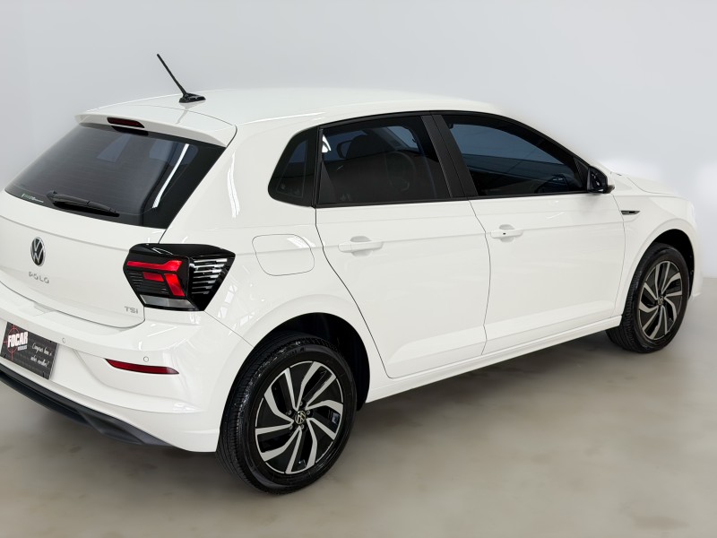 POLO 1.0 170 TSI 12V HIGHLINE FLEX 4P AUTOMÁTICO - 2024 - CAXIAS DO SUL