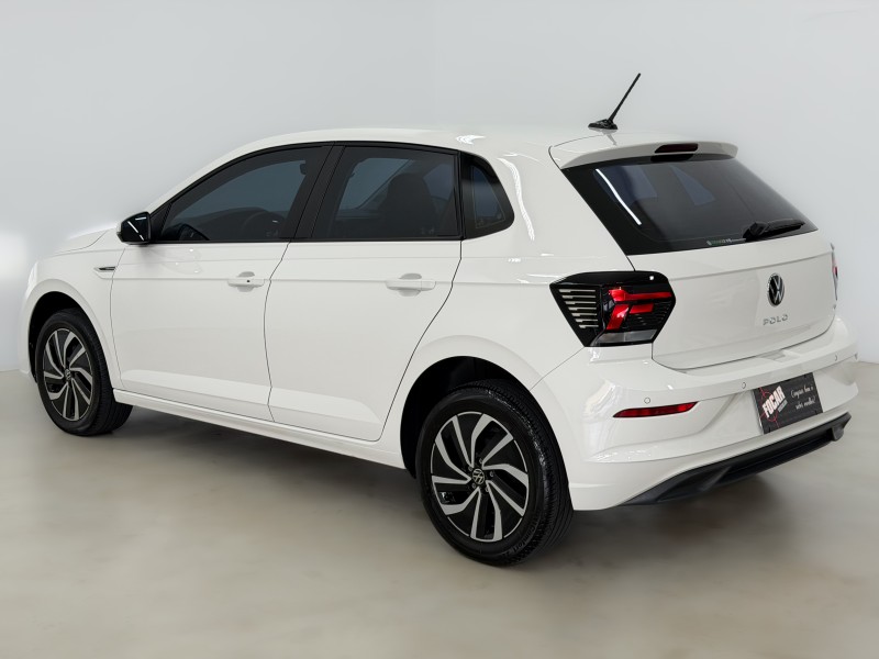 POLO 1.0 170 TSI 12V HIGHLINE FLEX 4P AUTOMÁTICO - 2024 - CAXIAS DO SUL