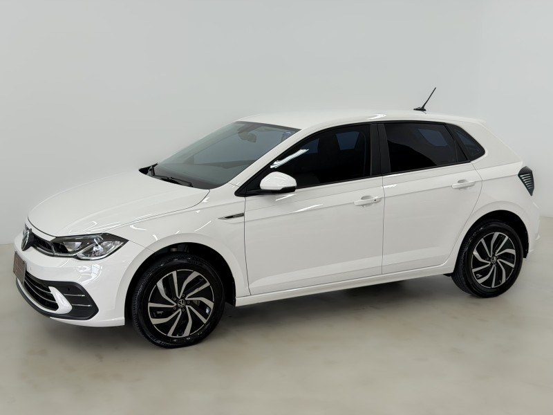 POLO 1.0 170 TSI 12V HIGHLINE FLEX 4P AUTOMÁTICO - 2024 - CAXIAS DO SUL