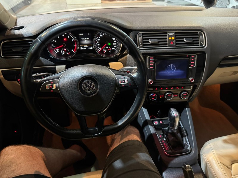 JETTA 2.0 TSI HIGHLINE 211CV GASOLINA 4P TIPTRONIC - 2016 - ANTôNIO PRADO