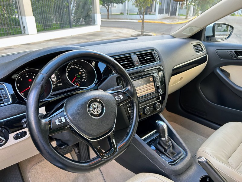 JETTA 2.0 TSI HIGHLINE 211CV GASOLINA 4P TIPTRONIC - 2015 - BENTO GONçALVES