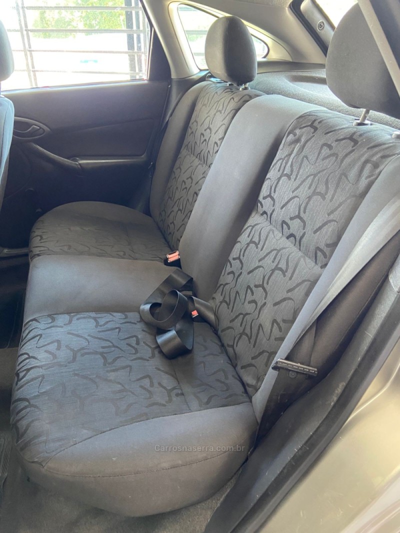 FOCUS 1.6 8V GASOLINA 4P MANUAL - 2009 - BENTO GONçALVES