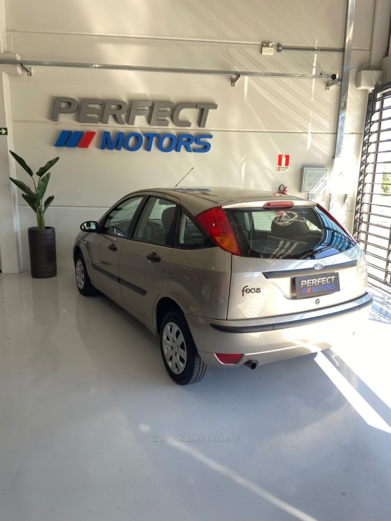 FOCUS 1.6 8V GASOLINA 4P MANUAL - 2009 - BENTO GONçALVES