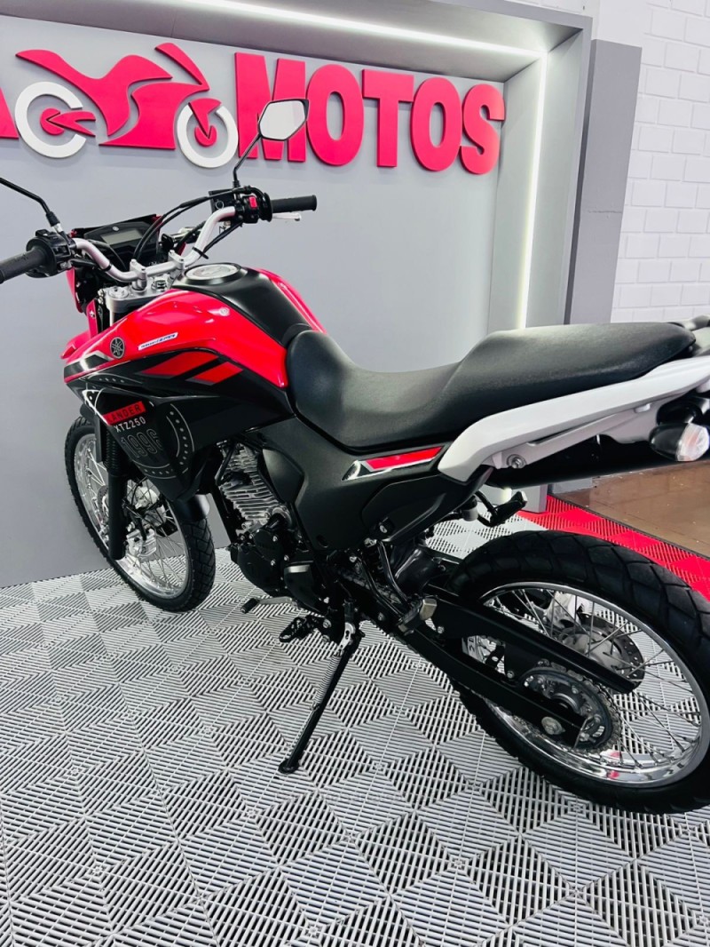 XTZ 250 LANDER - 2023 - CAMPO BOM