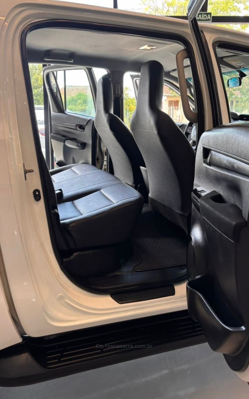 HILUX 2.8 SR 4X4 CD 16V DIESEL 4P MANUAL - 2019 - BENTO GONçALVES