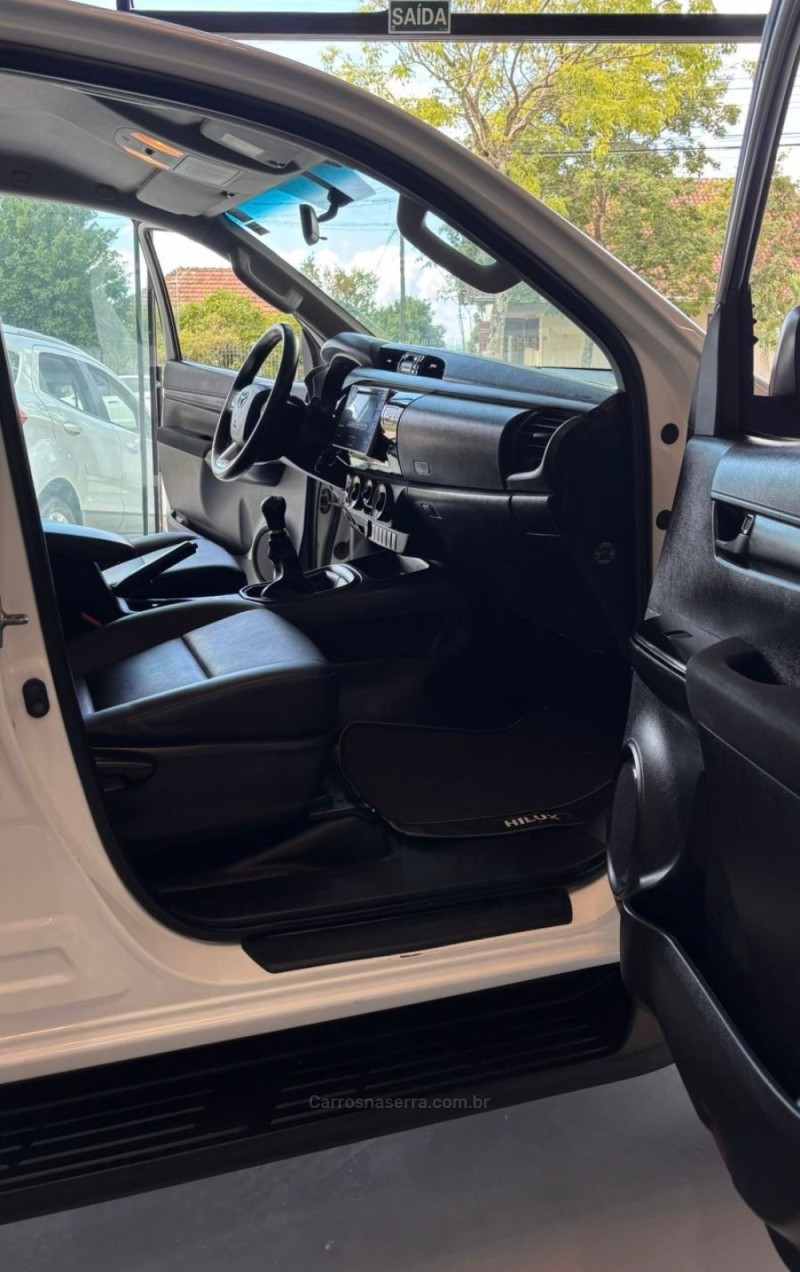 HILUX 2.8 SR 4X4 CD 16V DIESEL 4P MANUAL - 2019 - BENTO GONçALVES