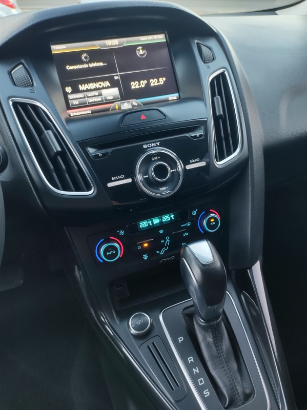 FOCUS 2.0 TITANIUM FASTBACK 16V FLEX 4P AUTOMÁTICO - 2016 - VALE REAL