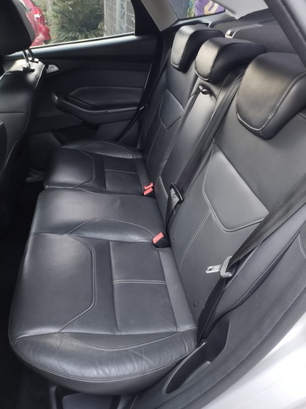FOCUS 2.0 TITANIUM FASTBACK 16V FLEX 4P AUTOMÁTICO - 2016 - VALE REAL