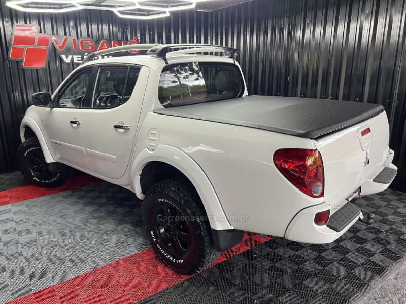 L200 TRITON 3.2 HPE 4X4 CD 16V TURBO INTERCOOLER DIESEL 4P AUTOMÁTICO - 2012 - CAXIAS DO SUL