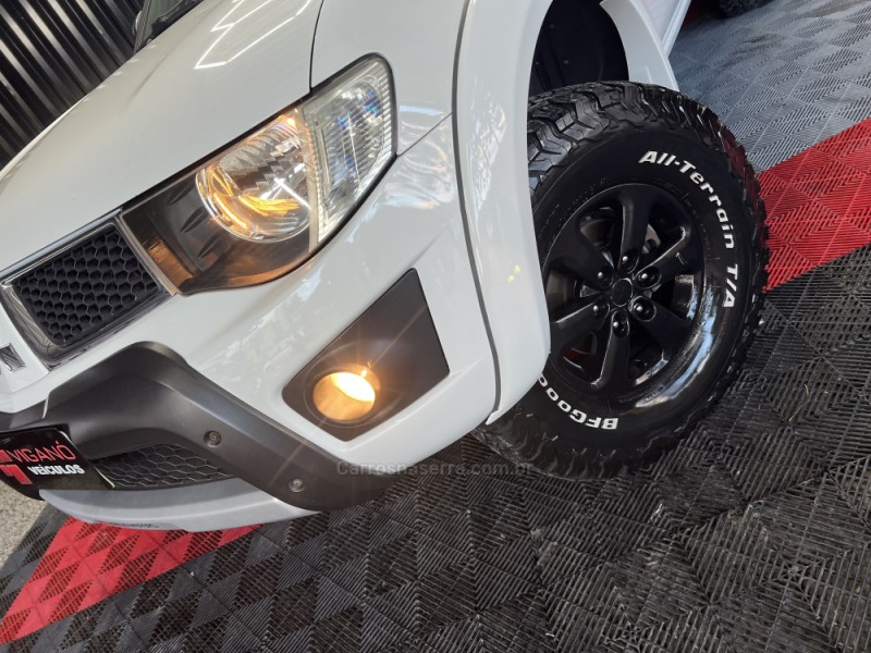 L200 TRITON 3.2 HPE 4X4 CD 16V TURBO INTERCOOLER DIESEL 4P AUTOMÁTICO - 2012 - CAXIAS DO SUL