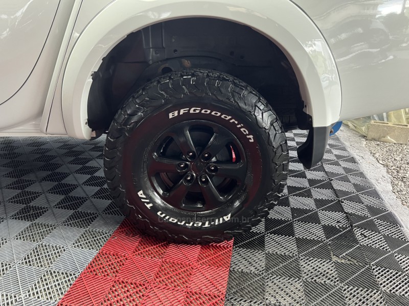 L200 TRITON 3.2 HPE 4X4 CD 16V TURBO INTERCOOLER DIESEL 4P AUTOMÁTICO - 2012 - CAXIAS DO SUL