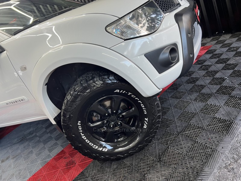 L200 TRITON 3.2 HPE 4X4 CD 16V TURBO INTERCOOLER DIESEL 4P AUTOMÁTICO - 2012 - CAXIAS DO SUL